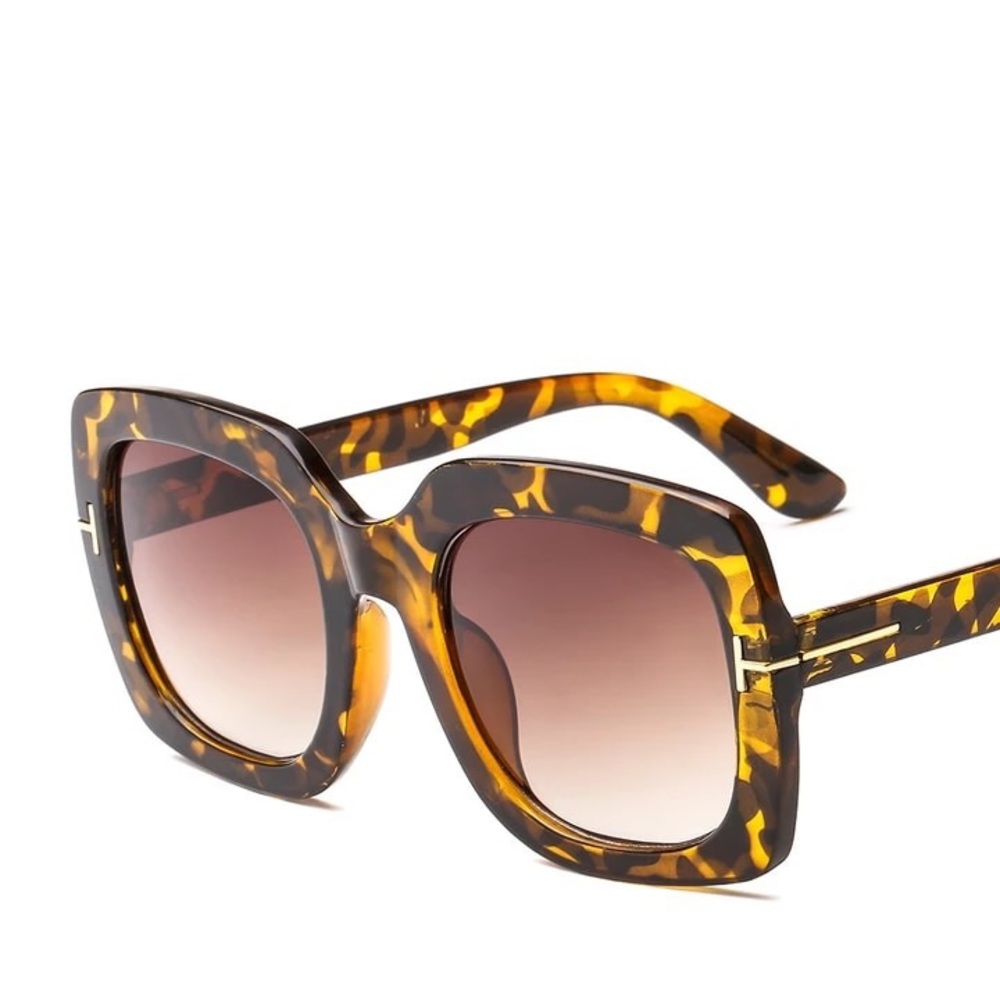 Leopard Vintage Sunglasses